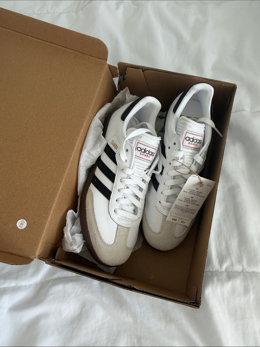 NEW adidas Samba Classic Sneakers - White with Black Stripes